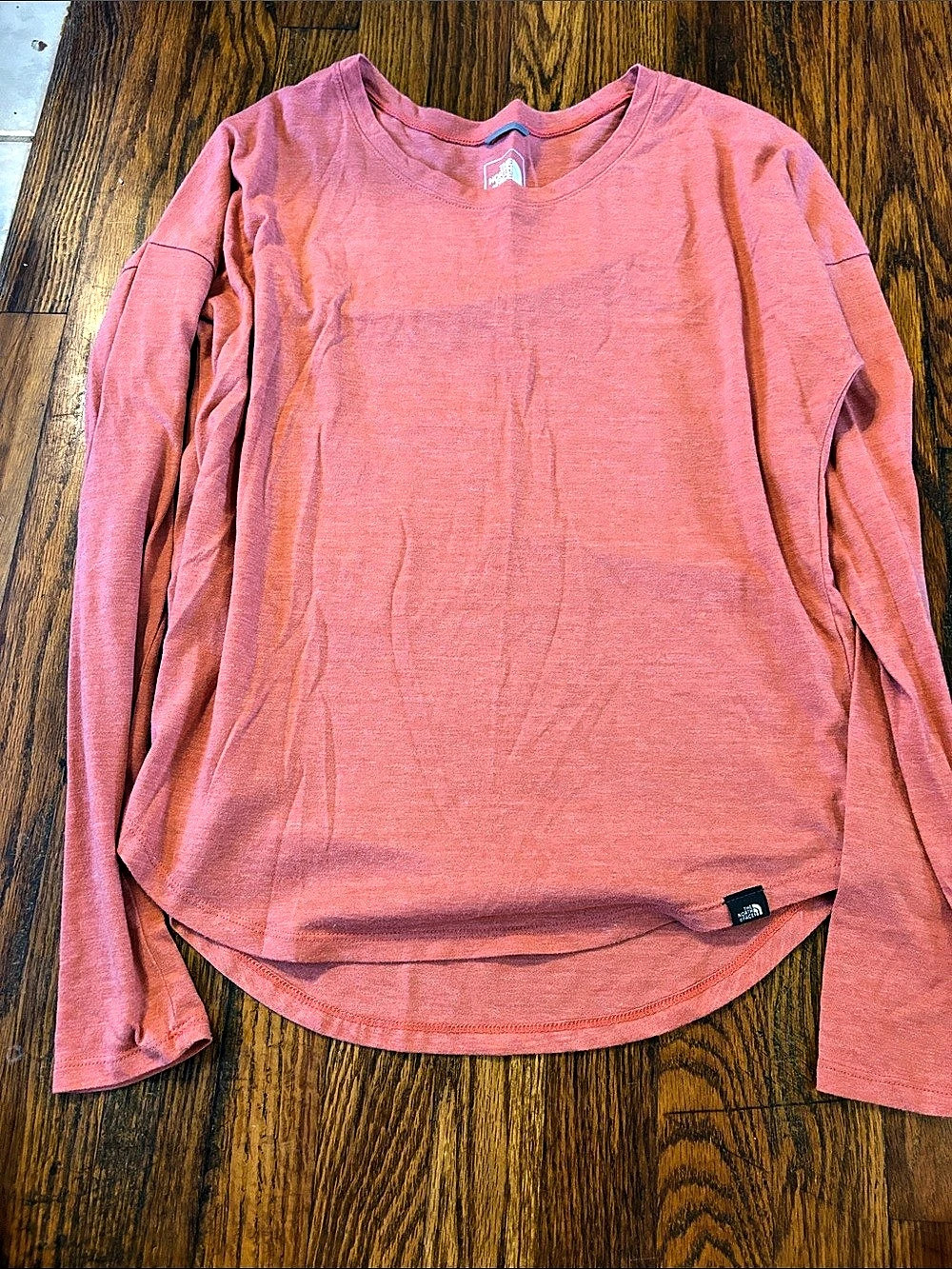 🎉EUC! The North Face Classic Fit Long Sleeve Tri-Blend Crew Tee Women's Long Sle